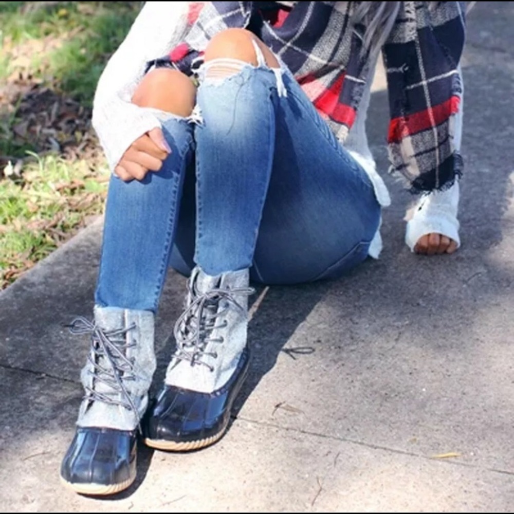 XSOLDX Glitter Duck Boots - Picture 2 of 12